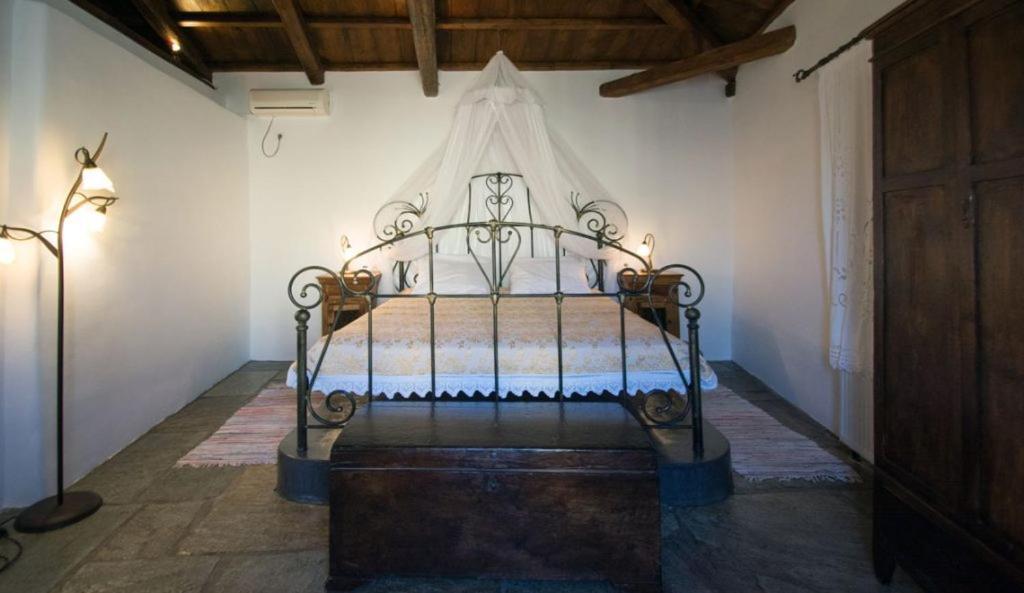 Abramis Rooms Mitáta エクステリア 写真