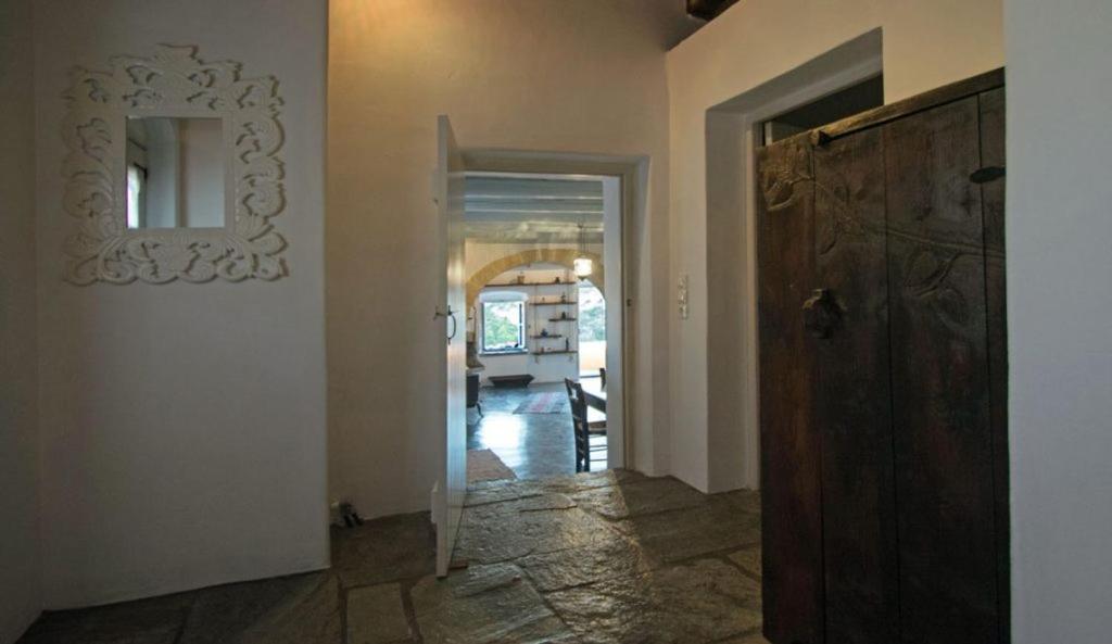 Abramis Rooms Mitáta エクステリア 写真
