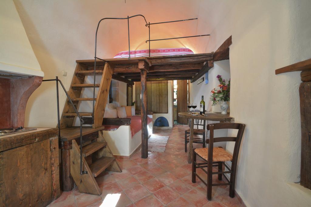 Abramis Rooms Mitáta エクステリア 写真
